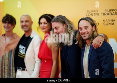 ROM, ITALIEN - 18. JULI: Die Besetzung nimmt am Fotoaufruf von „Amici per caso“ im Cinema Adriano in Rom Teil (ph: Giovanna Onofri) Stockfoto