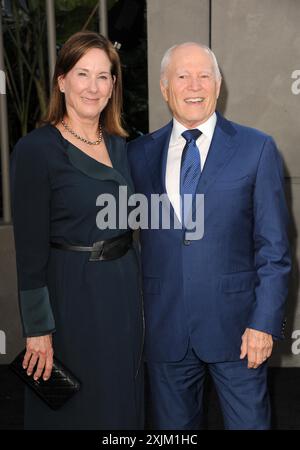 Kathleen Kennedy und Frank Marshall bei der Premiere von „Jurassic World Dominion“ in Los Angeles im TCL Chinese Theater in Hollywood, USA Stockfoto