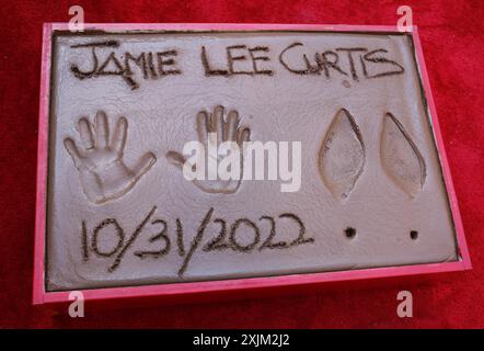 Jamie Lee Curtis bei Jamie Lee Curtis Hand- und Fußabdruck in Zement-Zeremonie am 12. Oktober 2022 im TCL Chinese Theatre in Hollywood, USA Stockfoto