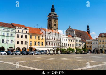 České Budějovice ist eine kleine Stadt, die 1265 von König Přemysl Otakar II. Von Böhmen (Tschechien) gegründet wurde. Hier um den Otakar II Platz können Sie einige sehen Stockfoto