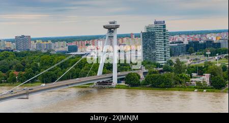 SNP-Brücke in Bratislava, Slowakei Stockfoto