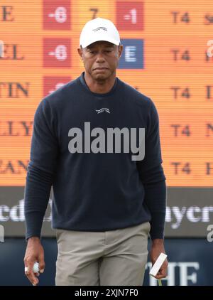 Troon, Großbritannien. Juli 2024. American Tiger Woods während der zweiten Runde bei der 152. Open Championship im Royal Troon Golf Club in Troon, Schottland am Freitag, den 19. Juli 2024. Tiger Woods verpasste den Schnitt und endete mit einem Ergebnis von 14 über Par. Foto: Hugo Philpott/UPI Credit: UPI/Alamy Live News Stockfoto