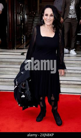 18. Juli 2024, London, England, UK - Lesley Joseph bei Hello Dolly Press Night, London Palladium Stockfoto