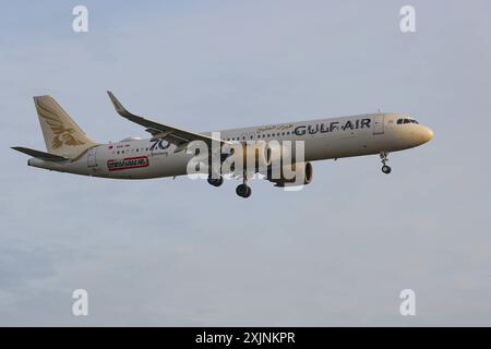 Ein Flugzeug der Fluggesellschaft Gulf Air, Airbus A321-253NX, Kennung A9C-ND im Landeanflug auf den Flughafen Frankfurt 19.07.2024 a.M./Deutschland. *** Ein Flugzeug der Fluggesellschaft Gulf Air, Airbus A321 253NX, Registrierung A9C ND, die sich am 19 07 2024 in Frankfurt a M Flughafen Frankfurt a M in Frankfurt a M nähert Stockfoto