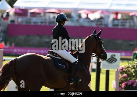 Megane Moissonnier aus Frankreich mit Bracadabra während des CSI5* Prix Mars & Co beim Jumping International de Dinard am 19. Juli 2024, Dinard, Frankreich (Foto: Maxime David - MXIMD Pictures) Stockfoto