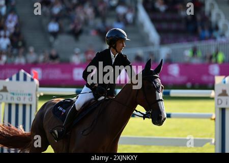 Megane Moissonnier aus Frankreich mit Bracadabra während des CSI5* Prix Mars & Co beim Jumping International de Dinard am 19. Juli 2024, Dinard, Frankreich (Foto: Maxime David - MXIMD Pictures) Stockfoto