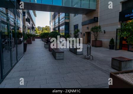 Batumi, Georgia - 14. JUNI 2024: Außenansicht des Hilton Batumi Hotel im Zentrum von Bautmi, Adjara, Georgia. Stockfoto