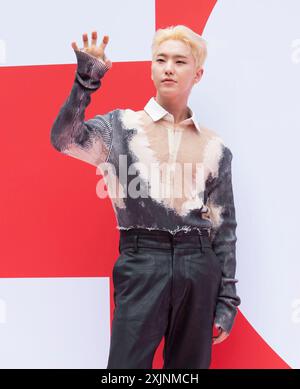 Seoul, Südkorea. Juli 2024. Der südkoreanische Sänger Hoshi, Mitglied der K-Pop-Boy-Band Seventeen, nimmt am 19. Juli 2024 an einem Fotocall für den DIESEL-Fotoruf in Seoul Teil. (Foto: Lee Young-HO/SIPA USA) Credit: SIPA USA/Alamy Live News Stockfoto