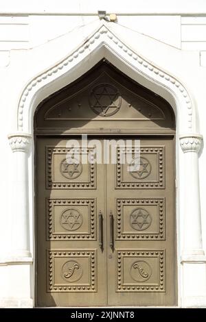 Die Batumi Synagoge ist eine orthodoxe jüdische Gemeinde und Synagoge in Batumi, Adjara, Georgia, die 1904 erbaut wurde. Stockfoto