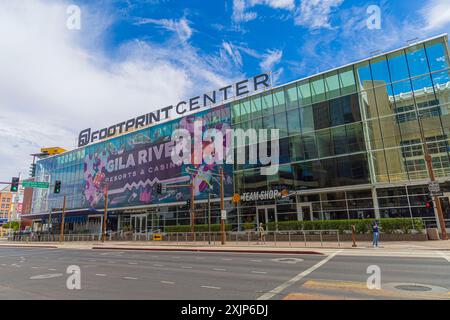 Footprint Center Arena in der Innenstadt von Phoenix, Arizona, USA, Sportstätte. Dort werden Spiele für die Phoenix Suns der National Basketball Association (NBA) und die Phoenix Mercury der Women's National Basketball Association (früher US Airways Center) veranstaltet. Metropolis City (Foto: Luis Gutierrez/Norte Photo) Footprint Center Arena en el Centro de Phoenix, Arizona Estados Unidos, recinto deportivo Alberga los partidos de Phoenix Suns de la National Basketball Association NBA y las Phoenix Mercury Gila River Casino Stockfoto