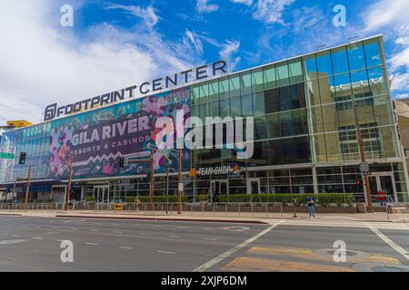Footprint Center Arena in der Innenstadt von Phoenix, Arizona, USA, Sportstätte. Dort werden Spiele für die Phoenix Suns der National Basketball Association (NBA) und die Phoenix Mercury der Women's National Basketball Association (früher US Airways Center) veranstaltet. Metropolis City (Foto: Luis Gutierrez/Norte Photo) Footprint Center Arena en el Centro de Phoenix, Arizona Estados Unidos, recinto deportivo Alberga los partidos de Phoenix Suns de la National Basketball Association NBA y las Phoenix Mercury Gila River Casino Stockfoto