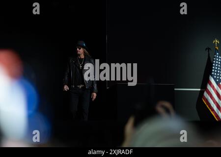 Milwaukee, Vereinigte Staaten Von Amerika. Juli 2024. Kid Rock tritt am Donnerstag, den 19. Juli 2024, auf der Republican National Convention in Milwaukee, Wisconsin, auf. Kredit: Annabelle Gordon/CNP/SIPA USA Kredit: SIPA USA/Alamy Live News Stockfoto