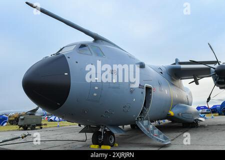 Royal Air Force Airbus A400M während des Royal International Air Tattoo am Samstag, den 20. Juli 2024, bei der RAF Fairford, Gloucestershire, England. (Foto: Jon Hobley | MI News) Credit: MI News & Sport /Alamy Live News Stockfoto