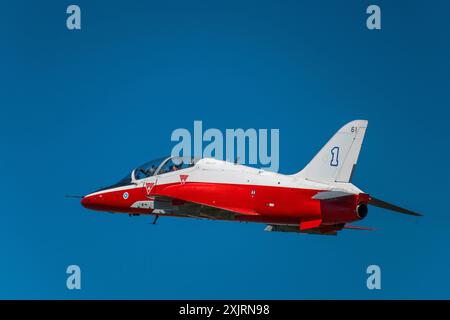 Eine finnische Luftwaffe BAE Hawk Mk1, die auf einer Flugschau in der RAF Fairford auftritt Stockfoto