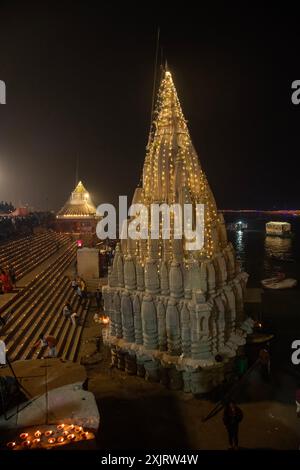 Ratneshwar Mahadev Tempel, Ganga Ghat, Varanasi Stockfoto