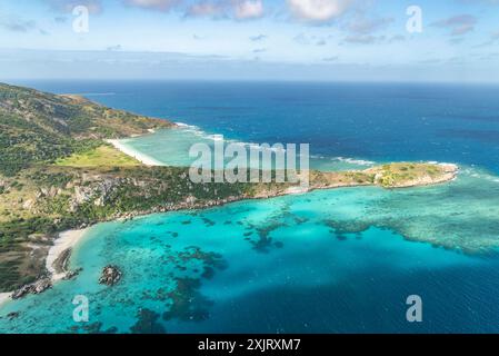 Spektakuläre Aussicht aus der Vogelperspektive auf Lizard Island am Great Barrier Reef, Queensland, Australien. Das Great Barrier Reef ist das größte Korallenriffsystem der Welt Stockfoto