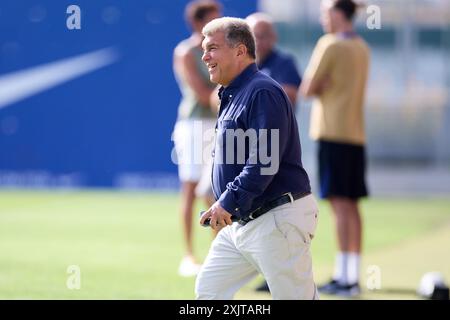 Joan Laporta, Präsident des FC Barcelona, während eines Trainings des FC Barcelona am 19. Juli 2024 in Barcelona, Spanien, im Ciutat Esportiva Joan Gamper Stockfoto