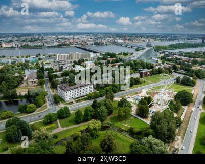 Bau des Beobachtungsrades in Riga, Lettland. Stockfoto