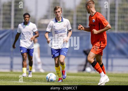 PADERBORN, 20.07.2024, Trainingscentrum SC Paderborn 07, Fußball, Freundschaftsspiel, Saison 2024/2025, während des Spiels SC Paderborn 07-PSV PSV Spieler Tygo Land Credit: Pro Shots/Alamy Live News Stockfoto