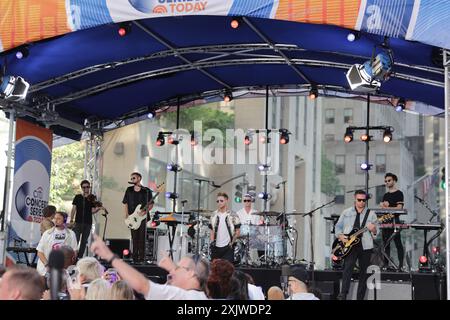 NY, USA. Juli 2024. New York, USA, 19. Juli 2024: Ryan Tedder tritt während der OneRepublic auf der NBCs Today Show im Rockefeller Center in New York City auf. Foto: Giada Papini Rampelotto/EuropaNewswire. Nur Redaktionelle Verwendung. Nicht für kommerzielle ZWECKE! (Kreditbild: © Luiz Rampelotto/ZUMA Press Wire) NUR REDAKTIONELLE VERWENDUNG! Nicht für kommerzielle ZWECKE! Stockfoto