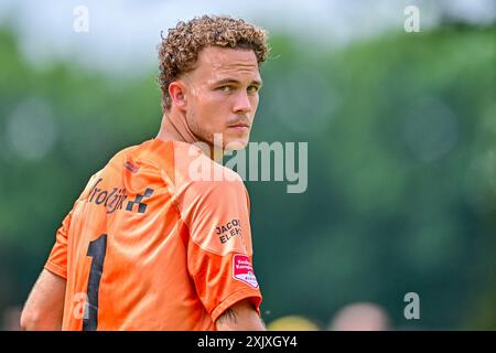 Hoeven, Niederlande. Juli 2024. HOEVEN, 20-07-2024. Sportpark Achter 't Hof. Freundschaftsspiel Dutch Eredivisie Football Saison 2024-2025. Spieler NAC Roy Kortsmit während des Spiels NAC - Excelsior (Freundschaftsspiel). Beschreibung: Pro Shots/Alamy Live News Stockfoto