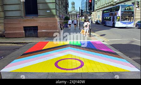 Glasgow, Schottland, Großbritannien. 20. Juli 2024: UK Weather: Regen für Merchant City Festival mit Makers Market und Pride Saturday in einer nicht sommerlichen Stadt. Credit Gerard Ferry/Alamy Live News Stockfoto