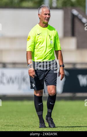 AMSTERDAM. 20-07-2024. Sportpark Ging In Genua. Freundschaftsspiel, Saison 2024/2025, Fußball. Spiel zwischen AFC und FC den Bosch. Schiedsrichter Marcel Roeleveld (Endpunktzahl 0:3). Beschreibung: Pro Shots/Alamy Live News Stockfoto