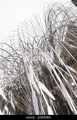 Die Blätter des „Baumes des Lebens“ enthalten Namen der Opfer des Holocaust - Dohany Street Synagoge - größte Neolog-Synagoge der Welt - erbaut 1854 Stockfoto