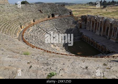 Das wunderschöne und gut erhaltene Theater von Hierapolis, Türkei Stockfoto
