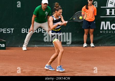 Katarzyna Piter (POL) spielt im Halbfinalspiel mit Fanny Stollar (HUN) gegen Anna Danilina (KAZ) und Irina Khromacheva beim WTA250 Gran Prix Tennis am 20. Juli 2024 in der Romai Teniszakademia, Budapest, Ungarn Stockfoto