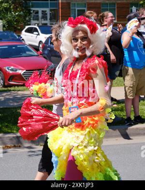 Halifax, Nova Scotia, Kanada. Juli 2024. Teilnehmer an der Halifax Pride Parade 2024. Quelle: Meanderingemu/Alamy Live News Stockfoto