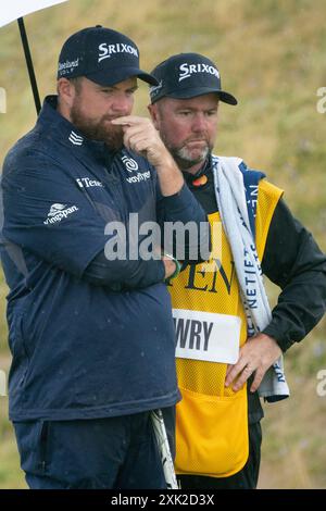 Troon, Schottland, Großbritannien. Juli 2024. Runde 3 der 152. Open Championship findet auf dem Golfplatz Royal Troon statt. Shane Lowry denkt nach doppeltem Drehgestell im 8. Loch. Iain Masterton/Alamy Live News Stockfoto