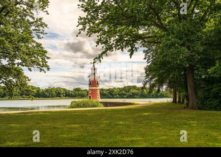 Leuchtturm bei Schloss Moritzburg in Sachsen, Deutschland. Stockfoto