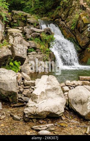 Wasserfall in Szczawnica (Polen) Stockfoto