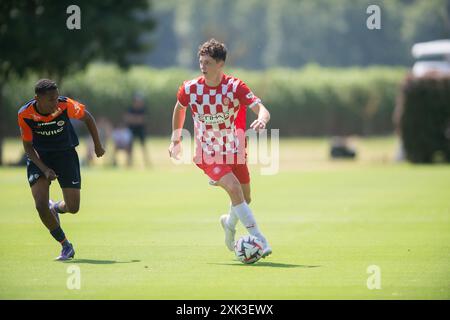 Les Preses, Esp. Juli 2024. Girona FC gegen Montpellier HSC 20. Juli 2024 Ladislav Krejci (18) von Girona FC während des Freundschaftsspiels zwischen Girona FC und Montpellier HSC, das in den Sportstätten des Royalverd Training Center ausgetragen wurde. Les Preses, Girona Credit: Rosdemora/Alamy Live News Stockfoto