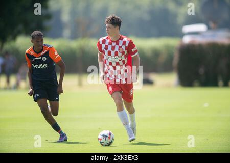 Les Preses, Esp. Juli 2024. Girona FC gegen Montpellier HSC 20. Juli 2024 Ladislav Krejci (18) von Girona FC während des Freundschaftsspiels zwischen Girona FC und Montpellier HSC, das in den Sportstätten des Royalverd Training Center ausgetragen wurde. Les Preses, Girona Credit: Rosdemora/Alamy Live News Stockfoto