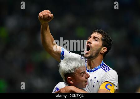 São Paulo (SP), 07/2024 - Fußball/Cruzeiro - Lucas Silva aus Cruzeiro - Spiel zwischen Cruzeiro, gültig für die acht Runde der brasilianischen Meisterschaft, die am Abend dieses samstagssamstags, 20. Mai in der Allianz Parque Arena in São Paulo ausgetragen wird. (Foto: Eduardo Carmim/Alamy Live News) Stockfoto