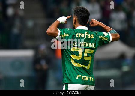 São Paulo (SP), 07/2024 - Fußball/Cruzeiro - Gabriel Menino aus Palmeiras - Spiel zwischen Cruzeiro, gültig für die acht Runde der brasilianischen Meisterschaft, die in der Allianz Parque Arena in São Paulo am Abend dieses samstag, 20. (Foto: Eduardo Carmim/Alamy Live News) Stockfoto