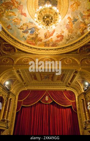 Das Opernhaus - 1. Aufführung 1884 - eines der schönsten Opernhäuser der Welt - erbaut im Stil der Neorenaissance - Budapest, Ungarn Stockfoto