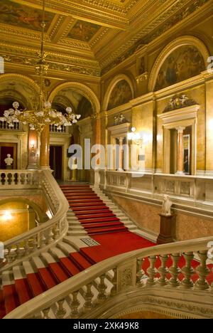 Das Opernhaus - 1. Aufführung 1884 - eines der schönsten Opernhäuser der Welt - erbaut im Stil der Neorenaissance - Budapest, Ungarn Stockfoto