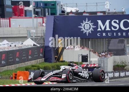 Mogyorod, Ungarn. Juli 2024. 20 während des Freie Trainings und der Qualifikation am Samstag, 20. Juli, des Formel-1-Großen Preises von Ungarn 2024, der vom 19. juli bis 21. juli 2024 auf der Hungaroring-Strecke in Mogyorod, Budapest, Ungarn stattfinden soll (Foto: Alessio de Marco/SIPA USA) Credit: SIPA USA/Alamy Live News Stockfoto