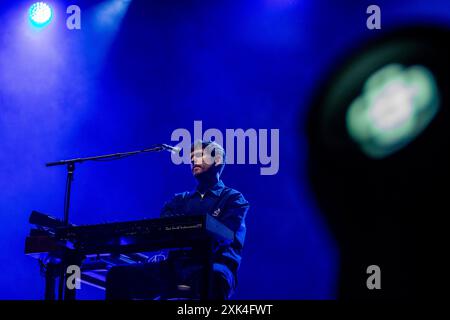 Ostrava, Tschechische Republik. Juli 2024. Der englische Sänger, Songwriter und Plattenproduzent James Blake tritt am 20. Juli 2024 auf dem 21. Colours of Ostrava Music Festival im unteren Teil von Vitkovice, Ostrava, Tschechien, auf. Quelle: Vladimir Prycek/CTK Photo/Alamy Live News Stockfoto