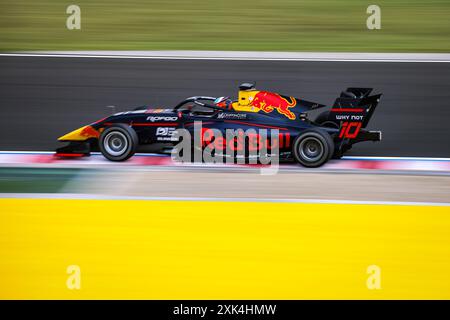 10 GOETHE Oliver (ger), Campos Racing, Dallara F3 2019, Action während der 8. Runde der FIA Formel 3 Meisterschaft 2024 vom 19. Bis 21. Juli 2024 auf dem Hungaroring, in Mogyorod, Ungarn - Foto Xavi Bonilla / DPPI Stockfoto