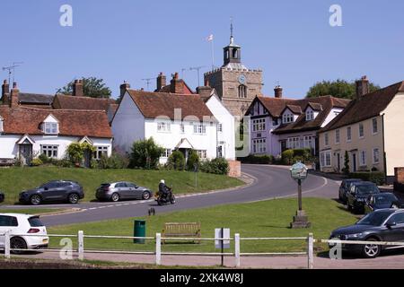 St John the Baptist Church Village Green und Duck Pond Finchingfield Essex Stockfoto