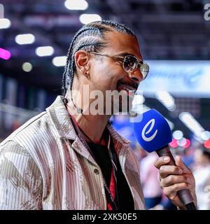 LONDON, VEREINIGTES KÖNIGREICH. Juli 24. Der britische Schwergewichtboxer David Haye ist vor dem Rennen am Samstag beim Hankook London E-Prix 2024 beim Excel am Samstag, den 20. Juli 2024 in LONDON, ENGLAND, in der Startaufstellung zu sehen. Quelle: Taka G Wu/Alamy Live News Stockfoto