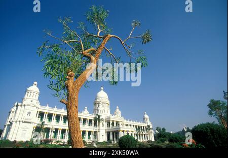 Das Lalitha Maham Palace Hotel in der Stadt Mysore in der Provinz Karnataka in Indien. Indien, Mysore, März 1998 Stockfoto