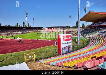 Stimmungsbild Friedrich Ludwig Jahn Stadion, GER, Berlin Thunder vs. Vienna Wikings, American Football, Saison 2024, European League of Football, elf, Woche 9, 21.07.2024, Foto: Eibner-Pressefoto/ Claudius Rauch Stockfoto