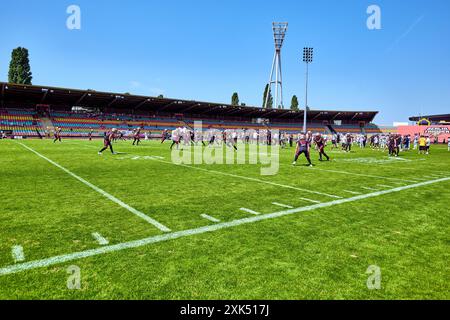 Stimmungsbild Friedrich Ludwig Jahn Stadion, GER, Berlin Thunder vs. Vienna Wikings, American Football, Saison 2024, European League of Football, elf, Woche 9, 21.07.2024, Foto: Eibner-Pressefoto/ Claudius Rauch Stockfoto