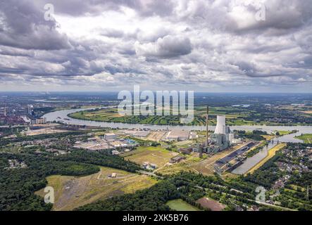 Luftbild, Duisburg-Nord, duisport logport VI Sechs, STEAG Kraftwerk Walsum, Fluss Rhein und Nordhafen Walsum, Blick nach Rheinberg und NSG Naturschutzgebiet Rheinaue Binsheim, Fernsicht und blauer Himmel mit Wolken, Alt-Walsum, Duisburg, Ruhrgebiet, Nordrhein-Westfalen, Deutschland ACHTUNGxMINDESTHONORARx60xEURO *** Luftansicht Duisburg Nord, duisport Logport VI SIX, STEAG Kraftwerk Walsum, Rhein und Nordhafen Walsum, Blick auf Rheinberg und Naturpark Rheinaue Binsheim, Fernsicht und blauer Himmel mit Wolken, Alt Walsum, Duisburg, Ruhrgebiet, Nordrhein-Westfalen, Deutschland ATT Stockfoto