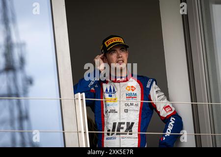 Mogyorod, Hongrie. Juli 2024. VERSCHOOR Richard (nld), Trident, Dallara F2 2024, Porträt, Podium während der 9. Runde der FIA Formel-2-Meisterschaft 2024 vom 19. Bis 21. Juli 2024 auf dem Hungaroring, in Mogyorod, Ungarn - Foto Sebastian Rozendaal/Dutch Photo Agency/DPPI Credit: DPPI Media/Alamy Live News Stockfoto